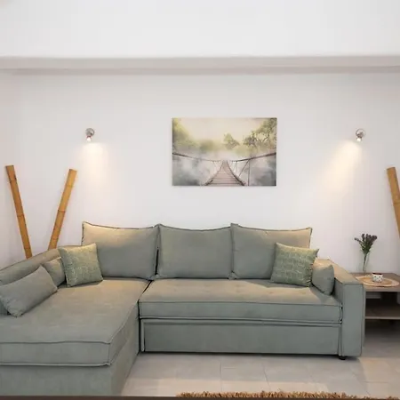 1 Bd Ginger Gold Apt Getaway With Shared Pool Διαμέρισμα