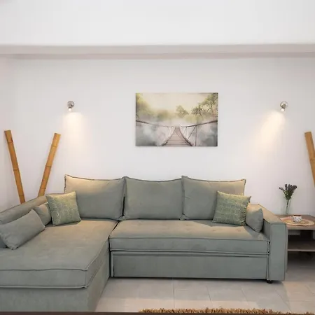 Lägenhet 1 Bd Ginger Gold Apt Getaway With Shared Pool Plintri